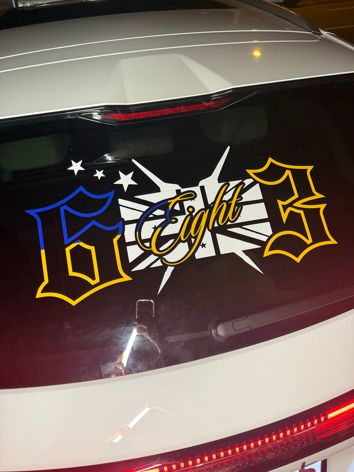 6 Eight 3 x Niue Flag